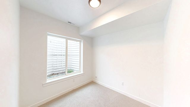 11159 S CHEVIOT LN, South Jordan, UT 84009