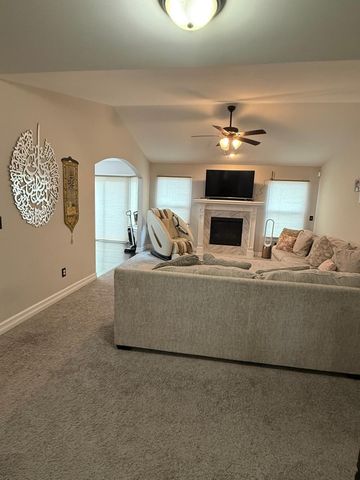 34387 Ann Arbor Trail, Livonia City, MI 48150