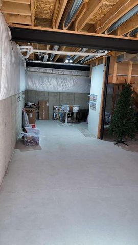 34387 Ann Arbor Trail, Livonia City, MI 48150