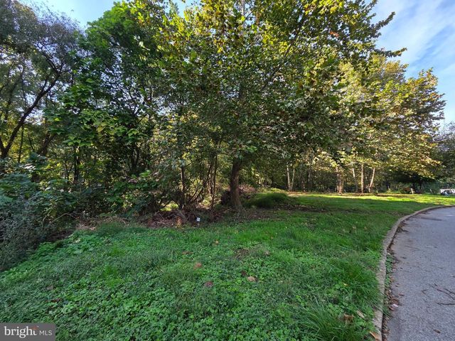 0 W HELMS MNR, Marcus Hook, PA 19061