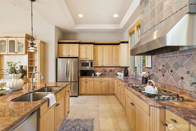 2837 E Lake Sammamish Parkway NE, Sammamish, WA 98074