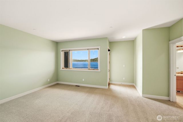2837 E Lake Sammamish Parkway NE, Sammamish, WA 98074
