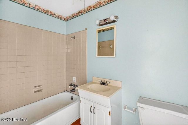 233 Normandy Drive, Wilmington, NC 28412