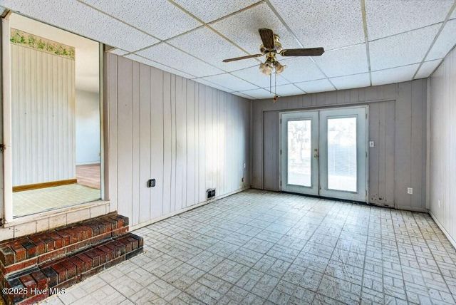 233 Normandy Drive, Wilmington, NC 28412