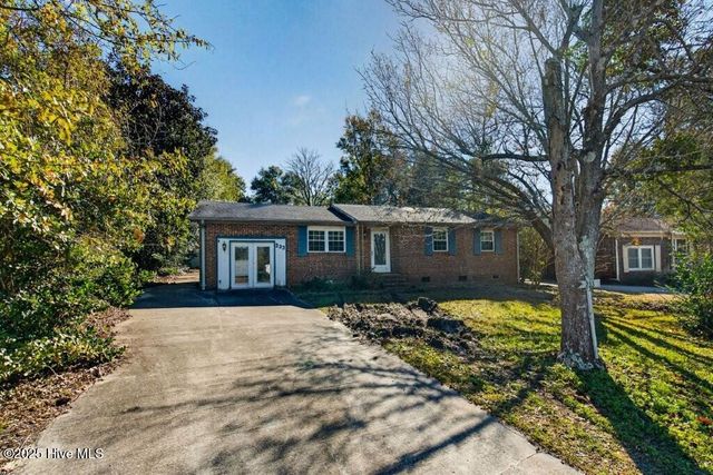 233 Normandy Drive, Wilmington, NC 28412