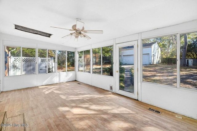 233 Normandy Drive, Wilmington, NC 28412