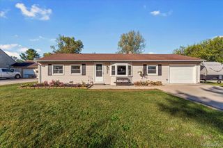 24608 Woodland Drive, Brownstown, MI 48134