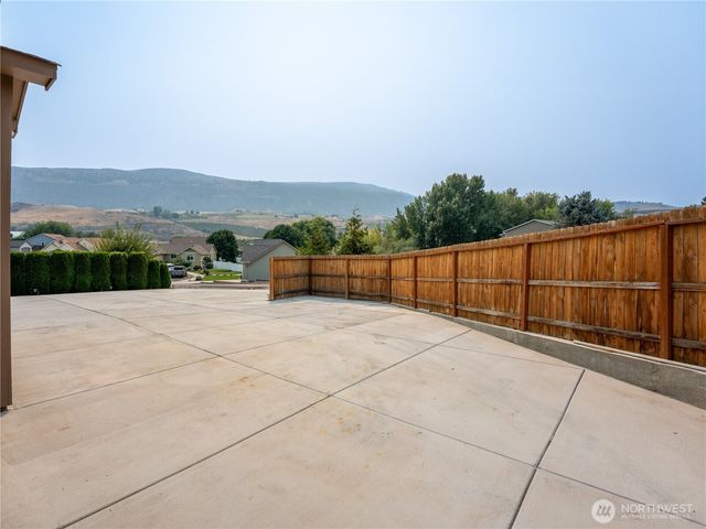 50 Luther Court, Malaga, WA 98828