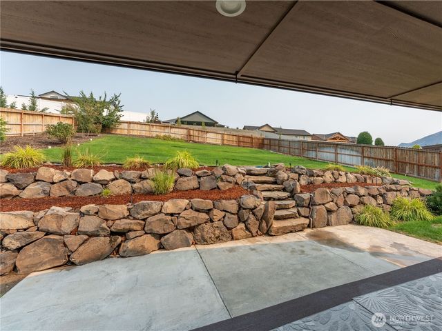 50 Luther Court, Malaga, WA 98828