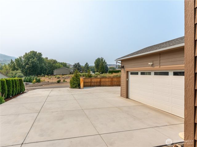 50 Luther Court, Malaga, WA 98828