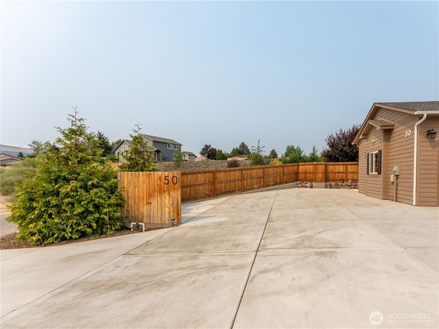 50 Luther Court, Malaga, WA 98828