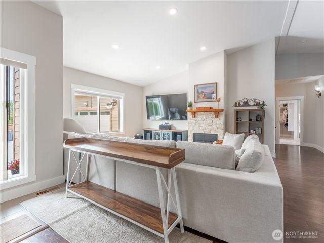 50 Luther Court, Malaga, WA 98828