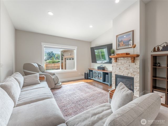 50 Luther Court, Malaga, WA 98828