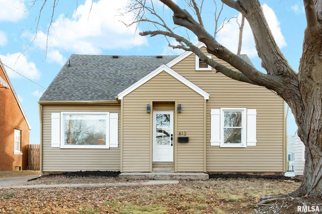 812 E SENECA Place, Peoria, IL 61603