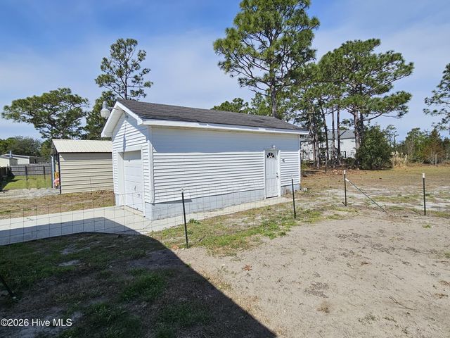 202 Castlebury Lane, Hubert, NC 28539