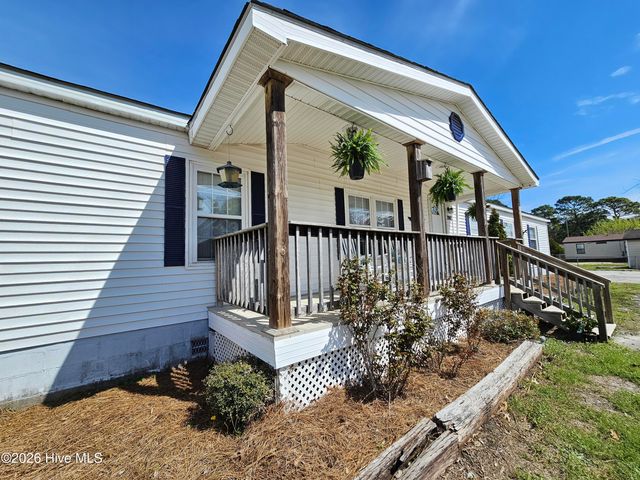 202 Castlebury Lane, Hubert, NC 28539