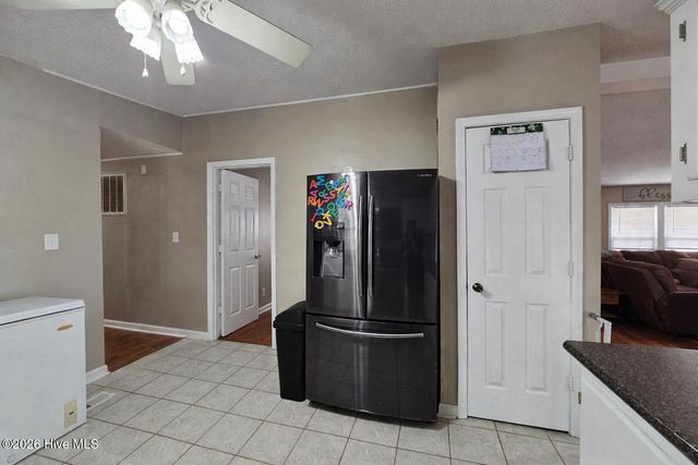 202 Castlebury Lane, Hubert, NC 28539