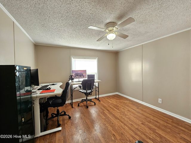 202 Castlebury Lane, Hubert, NC 28539