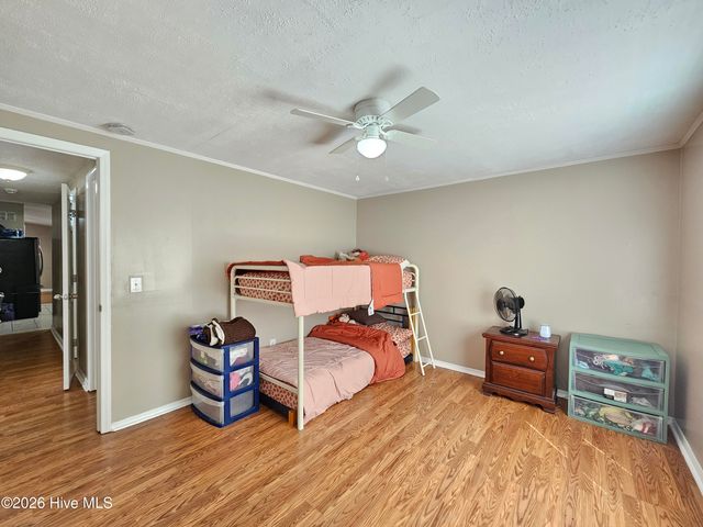 202 Castlebury Lane, Hubert, NC 28539