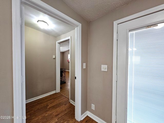 202 Castlebury Lane, Hubert, NC 28539