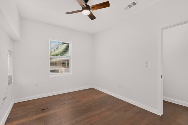 1100 S Brighton Avenue, Dallas, TX 75208