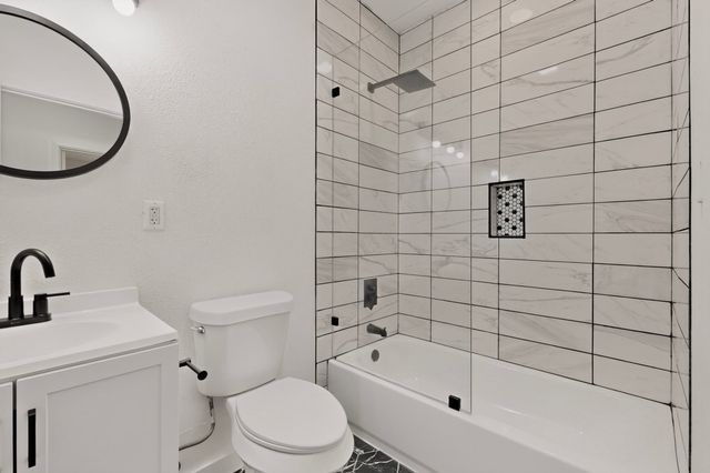 1100 S Brighton Avenue, Dallas, TX 75208