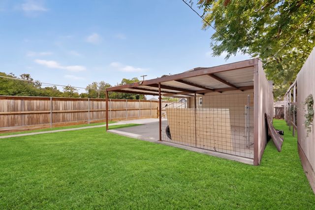 1100 S Brighton Avenue, Dallas, TX 75208