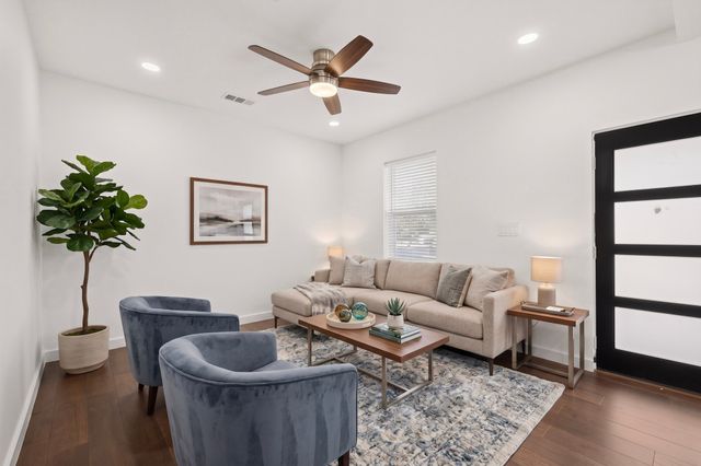 1100 S Brighton Avenue, Dallas, TX 75208