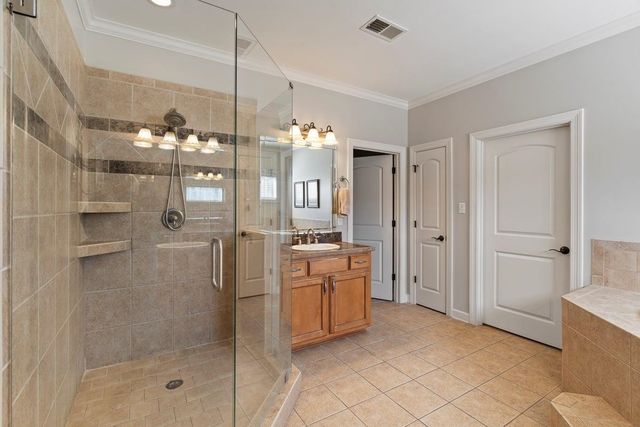 4549 MOUNT GILLESPIE DR, Lakeland, TN 38002