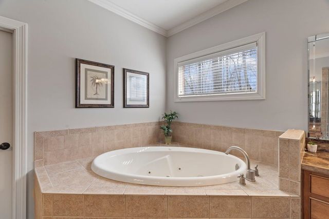 4549 MOUNT GILLESPIE DR, Lakeland, TN 38002