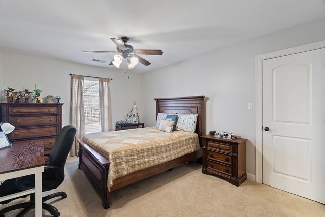 4549 MOUNT GILLESPIE DR, Lakeland, TN 38002