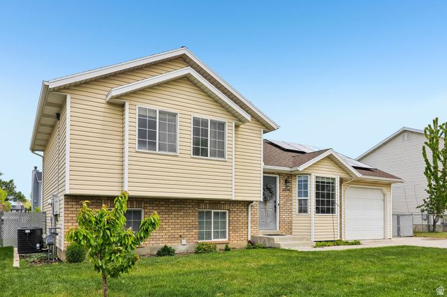 2896 W 6000 S, Roy, UT 84067