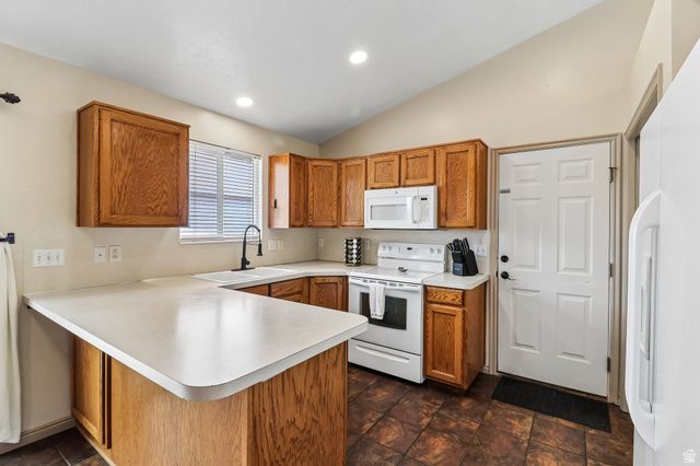 2896 W 6000 S, Roy, UT 84067