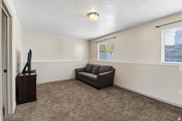 2896 W 6000 S, Roy, UT 84067