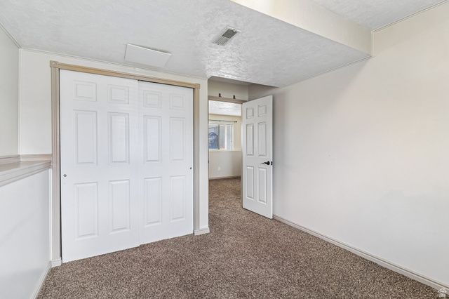 2896 W 6000 S, Roy, UT 84067