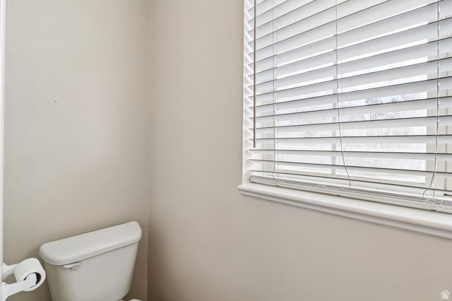 2896 W 6000 S, Roy, UT 84067