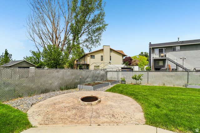 2896 W 6000 S, Roy, UT 84067