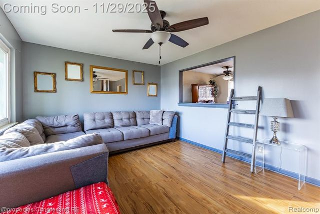 11899 Wheaton Drive, Sterling Heights, MI 48313