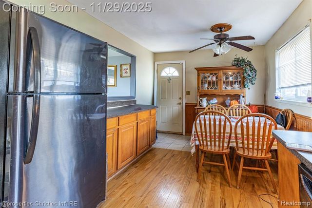 11899 Wheaton Drive, Sterling Heights, MI 48313