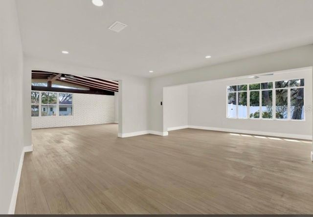 222 WILLOWICK AVENUE, Temple Terrace, FL 33617