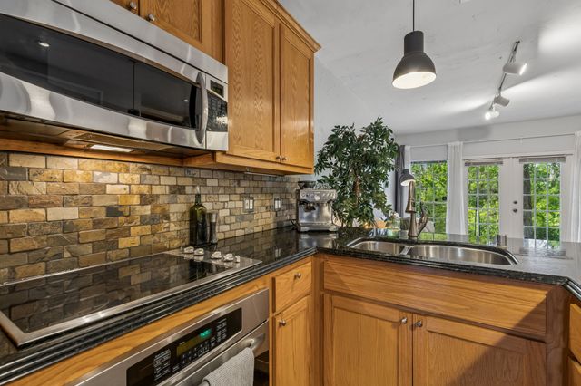 9801 Royal Lane 707, Dallas, TX 75231