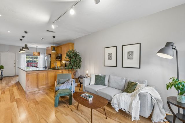 9801 Royal Lane 707, Dallas, TX 75231