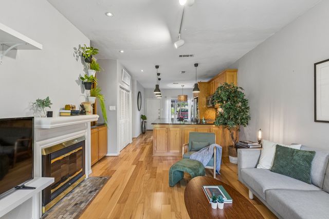 9801 Royal Lane 707, Dallas, TX 75231