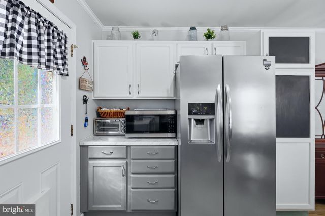 154 WOODMOUNT DR, Colonial Beach, VA 22443