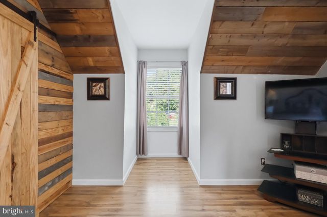 154 WOODMOUNT DR, Colonial Beach, VA 22443