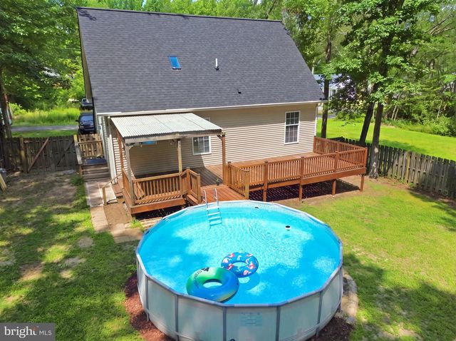 154 WOODMOUNT DR, Colonial Beach, VA 22443