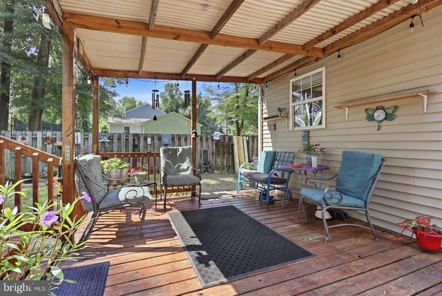 154 WOODMOUNT DR, Colonial Beach, VA 22443
