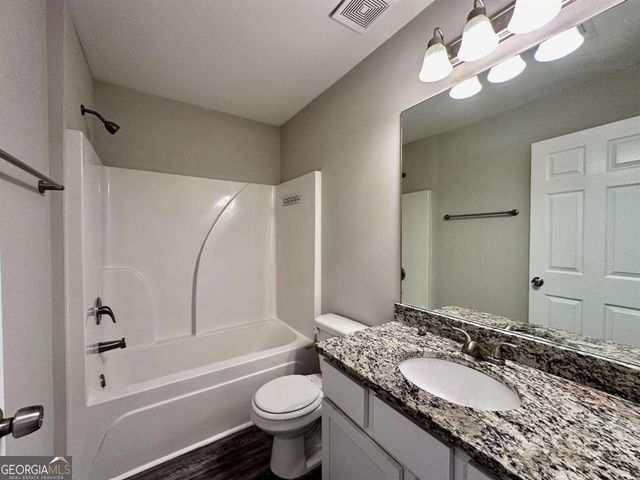 722 Keeshono Street, Union City, GA 30291