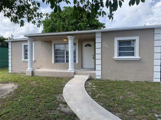 2911 NW 7TH Street, Pompano Beach, FL 33069