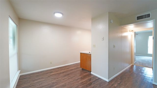 202 E Oak Street, Weatherford, TX 76086